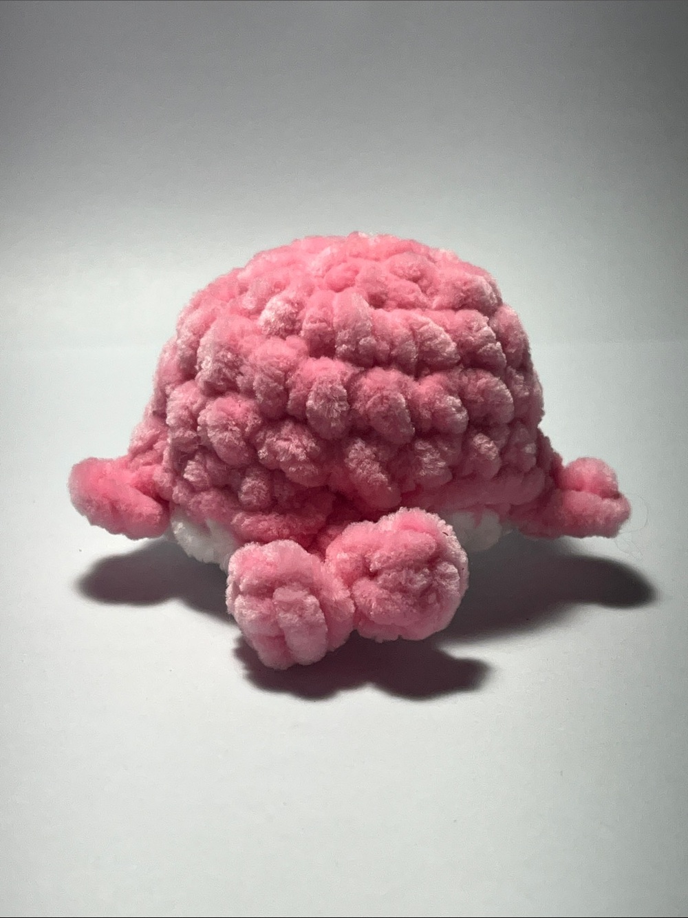 Baby whale plushie in color pink - Picture 4 of 4